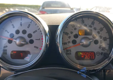 2008 Mini Cooper S z USA, uszkodzony, nr VIN WMWRH33508TU80041